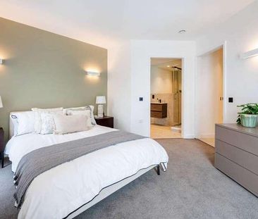 Madeleine Court, North Acton, W3 - Photo 4