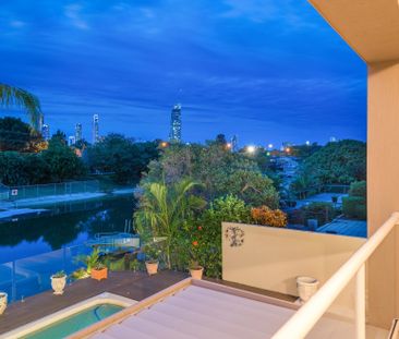 Isle of Capri - Exceptional Family Waterfront Home | North-Facing t... - Photo 6