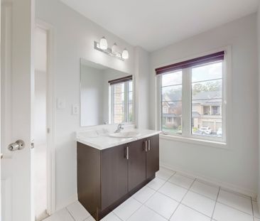 For Lease - 2385 Dress Circle Crescent Unit# Main & 2nd Flr, Oshawa... - Photo 4