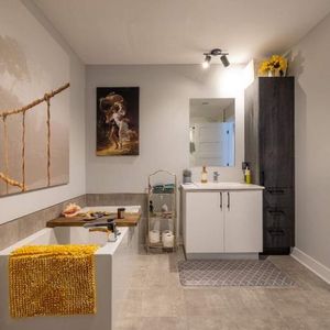 2 CH - 1 SDB - Bromont - $1,800 /mo - Photo 2