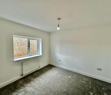 2 bedroom townhouse to rent - Photo 1