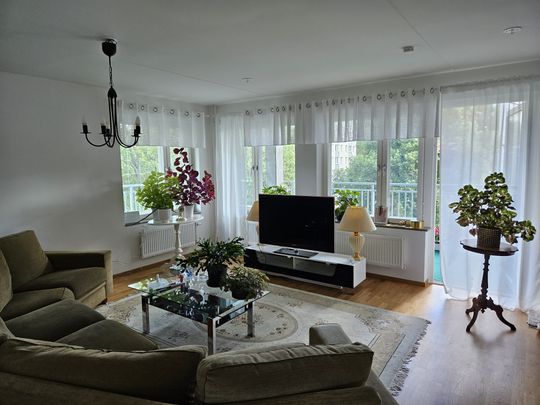 Nickelgränd, Vällingby - Photo 1