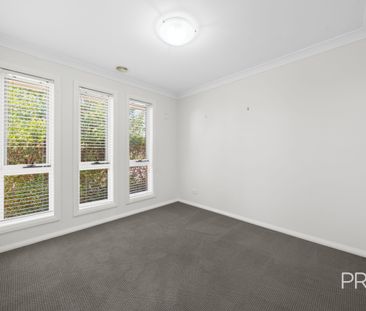 9 Murndal Pl, Bourkelands NSW 2650 - Photo 5