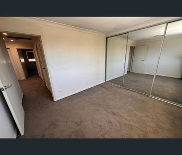 16/10 Old Glenfield Road, Casula, NSW 2170 - Photo 1