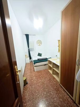 Carrer del Rosselló, Barcelona, Catalonia 08025 - Photo 1