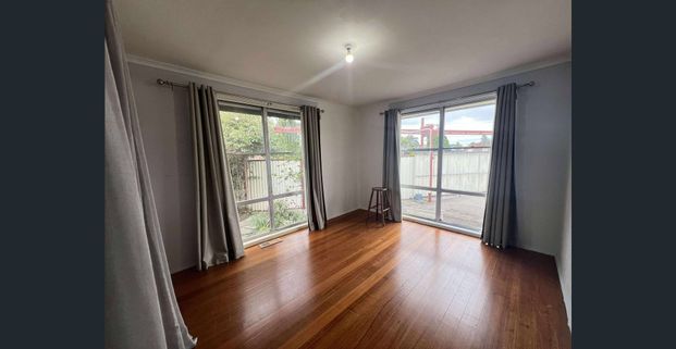 CHARMING FAMILY HOME IN A QUITE POCKET OF SUNSHINE WEST - Photo 1