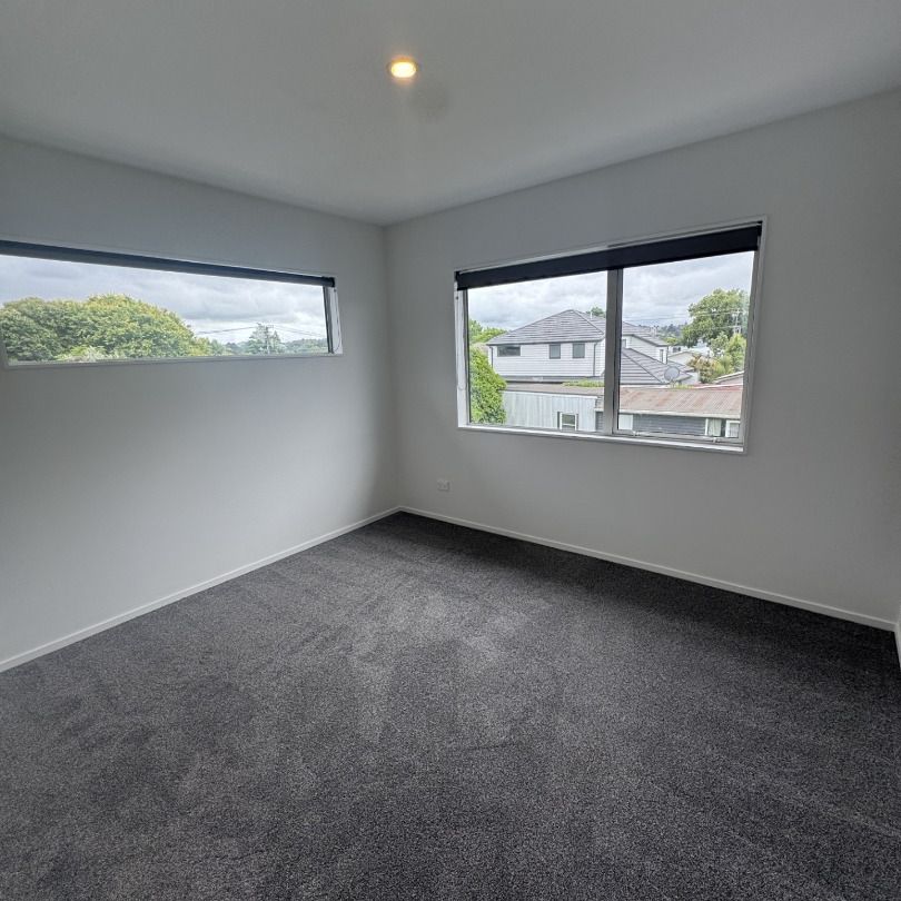 Renovated in the heart of Henderson - Photo 1