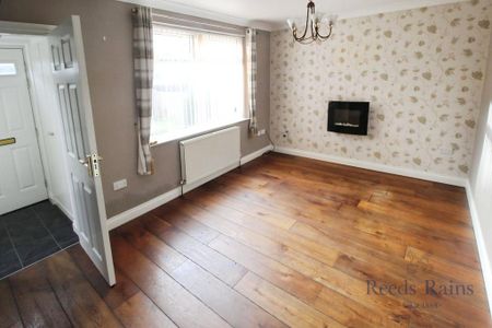 2 bedroom semi-detached house to rent - Photo 3