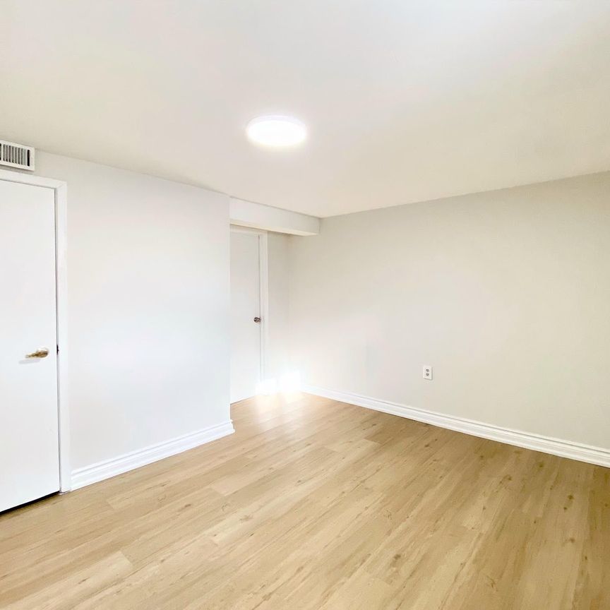 For Lease - 15 Martorino Drive Unit# Lwr, Toronto, Ontario - Photo 1