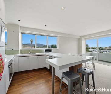 Furnished, Private and Secure Apartment - Photo 5