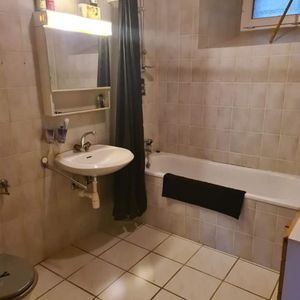 Appartement de 3,5 pièces au 1er étage - Photo 2