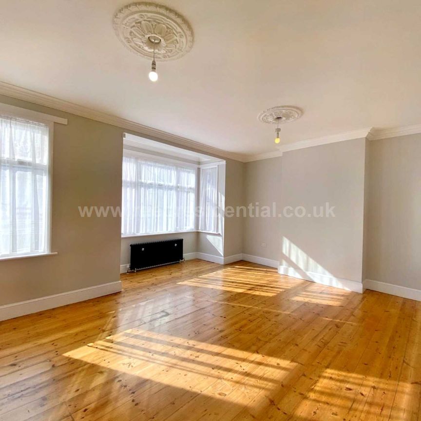 Alexandra Road, Southend On Sea - Photo 1