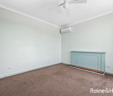 Convenient Location - Photo 2