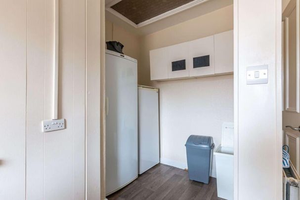 5 bedroom flat to rent - Photo 1