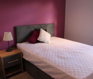 Vicarage Road, Watford - Photo 1