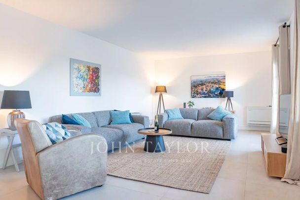 Maison à louer Mougins, Cote d'Azur, France6 500 EUR / Mois - Photo 1