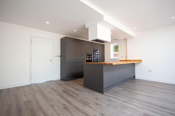Royston Road, Whittlesford - Photo 1