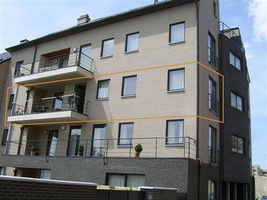 App.met 2 slpks./terras/garage. - Photo 1