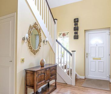 6 bedroom detached bungalow to rent - Photo 4
