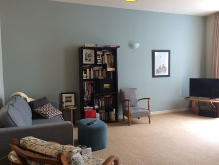 Welcome to apartment 12 in Pohara Apartments. - Photo 3