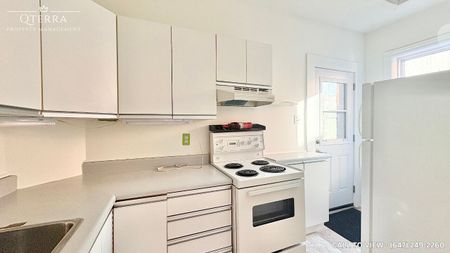 SPACIOUS 2-BEDROOM APARTMENT UNIT IN A FRIENDLY NEIGHBORHOOD - Photo 4