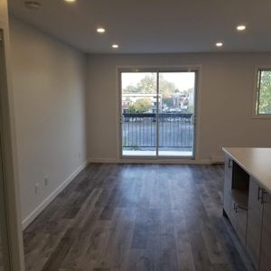 Nouveau 4 1/2 à louer Greenfield Park Longueuil Rive-Sud 1er août - Photo 2