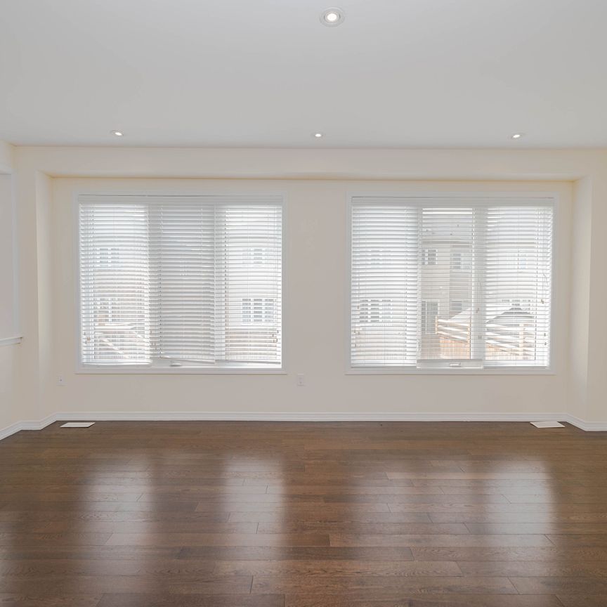 For Lease - 7782 Hackberry Trail, Niagara Falls, Ontario - Photo 1