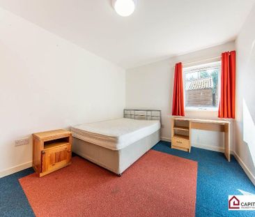 5 bedroom detached house to rent - Photo 6