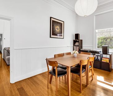 Charming Thornbury Home in a Prime Lifestyle Location - Photo 4