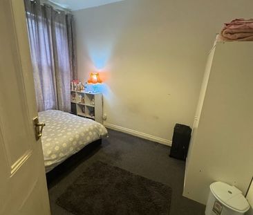 4 Bed Detached House, Harrow, HA3 - Photo 3