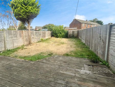 Sutton Road, Camberley, Surrey, GU15 4AH - Photo 5