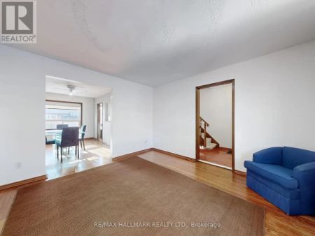 125 ALDWYCH AVENUE - Photo 3
