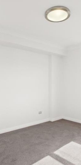 One Bedroom In Convenient Location - Photo 1