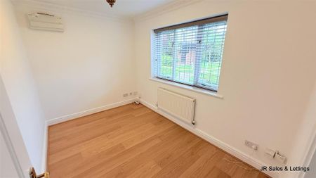 5 bedroom detached house to rent - Photo 5