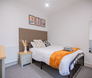 Brand new luxury HMO rooms Room 4 - Photo 6