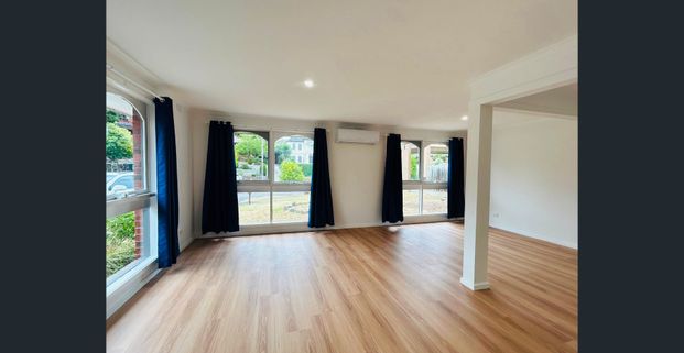 Comfortable Family Living in a Quiet Court Location - Photo 1