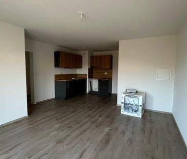 Location Appartement 3 pièces 63m² MULHOUSE 68200 - Photo 2