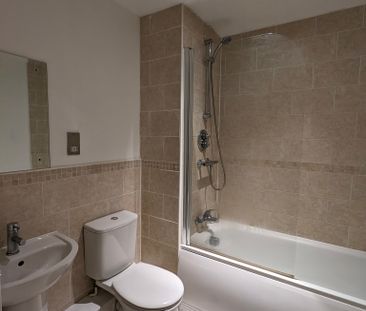 Altamar, Kings Road, Marina Swansea, SA1 8PY - Photo 6