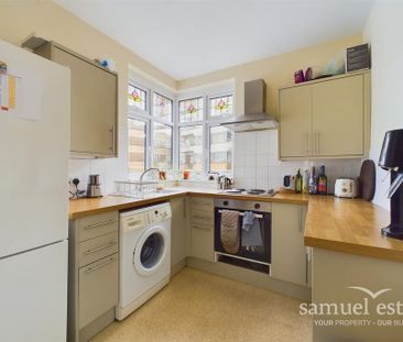 2 bedroom flat to rent - Photo 1