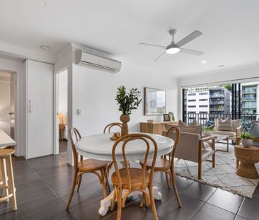 Luxury Apartment in the Heart of Greenslopes - Photo 3