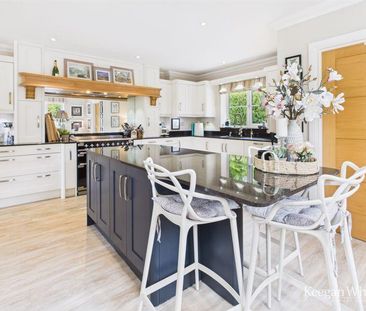 4 bedroom detached house to rent - Photo 3