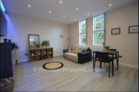 1 bedroom flats in Leeds - Photo 4