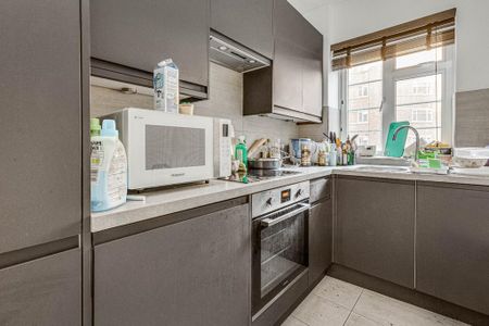 3 bedroom flat to rent - Photo 5