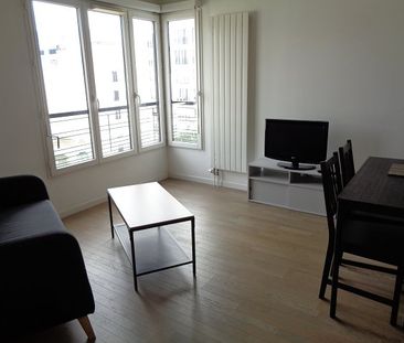 Location Appartement 2 pièces 42m² - Photo 2