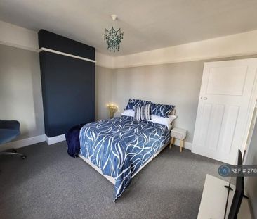 1 bedroom in a house share to rent - Photo 4