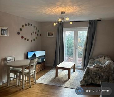 2 bedroom flat to rent - Photo 3