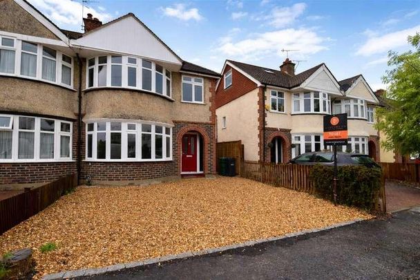 Hevers Avenue, Horley, RH6 - Photo 1