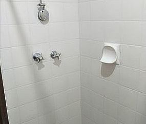 Large Unit In Top Location. Walk to Amenities. Viewing a Must! - Photo 5