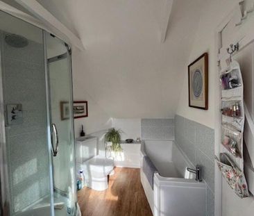 1 bedroom character property to rent - Photo 5