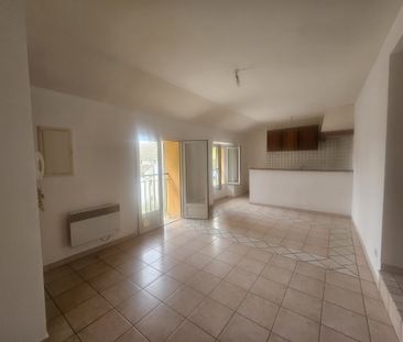 Camaret sur Aigues centre, T3 avec cave - Photo 3